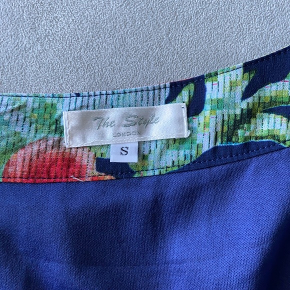 The Style dress summer sleeveless size small - Picture 3 of 3